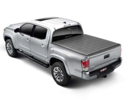 Truxedo 07-20 Toyota Tundra w Track System 5ft 6in Sentry Bed Cover Fashion