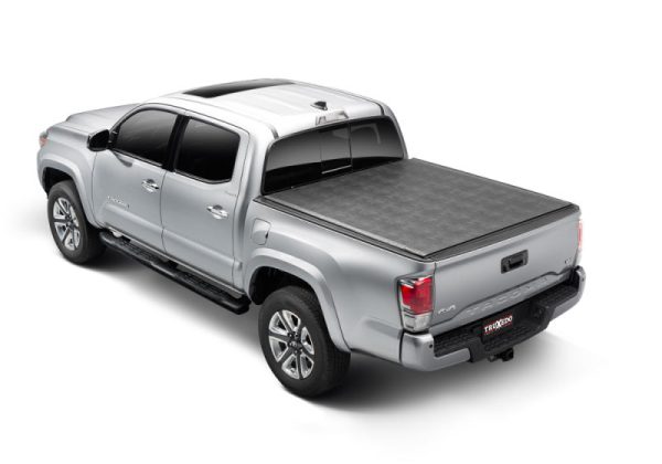 Truxedo 07-20 Toyota Tundra w Track System 5ft 6in Sentry Bed Cover Fashion